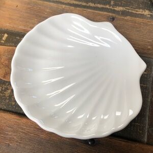 Vintage White Ceramic Shell Soap Dish MCM